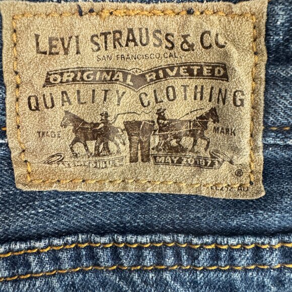 Levi's Women's Denim Cuffed Shorts Size 12 - Picture 5 of 6